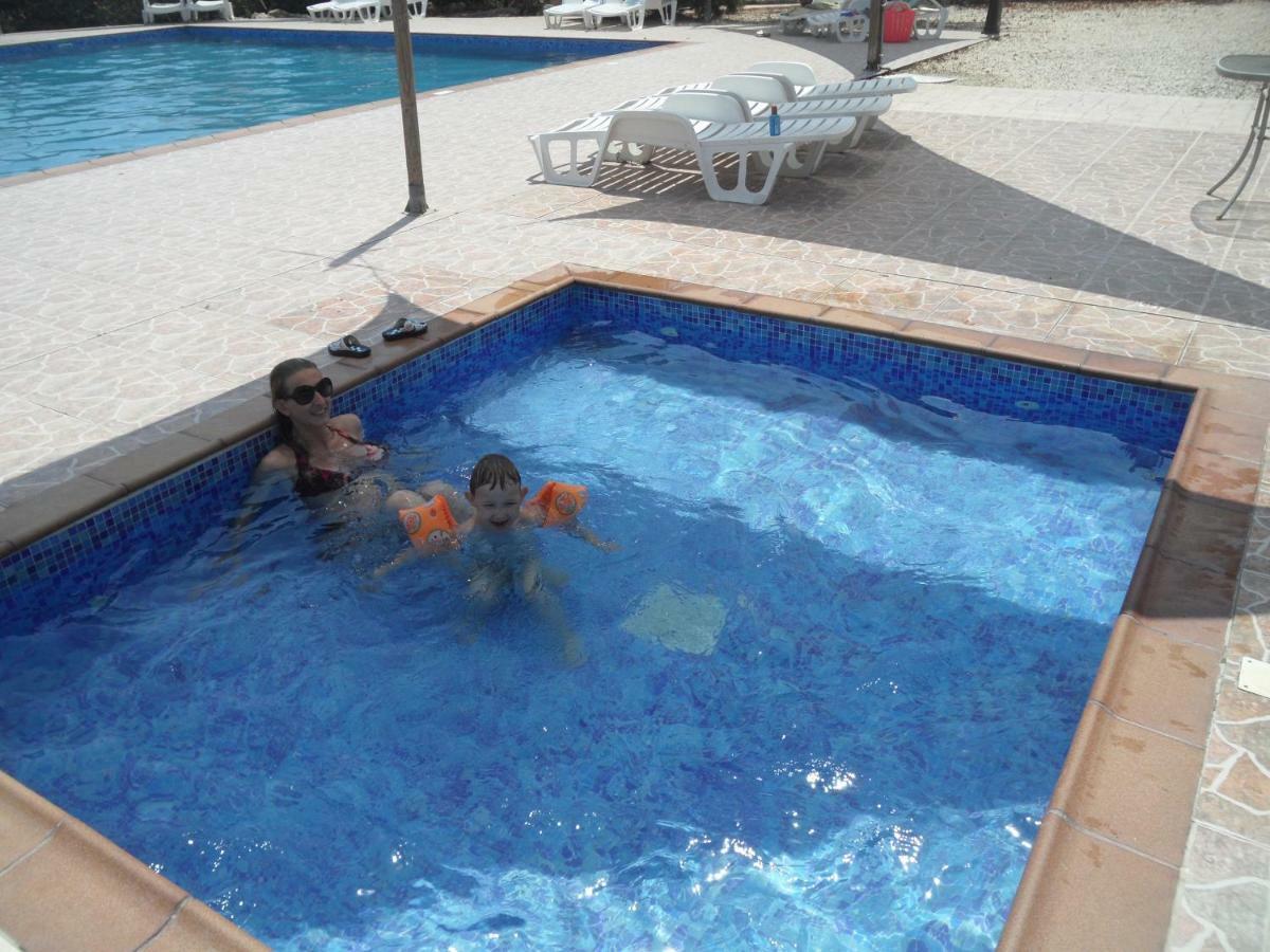 Nissi Beach,Ground Floor Flat アヤナパ エクステリア 写真