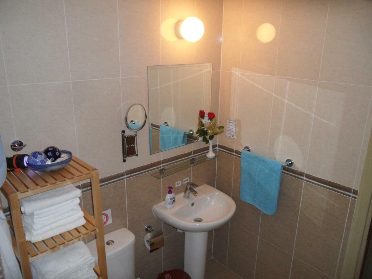 Nissi Beach,Ground Floor Flat アヤナパ エクステリア 写真